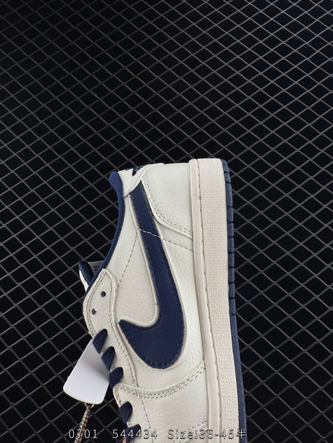 Travis Scott x Air Jordan 1 ” Reverse Mocha “